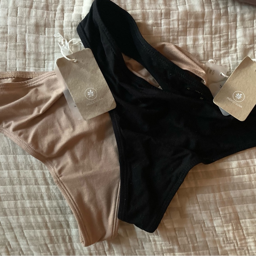 NWT 2 x IL Layla thong